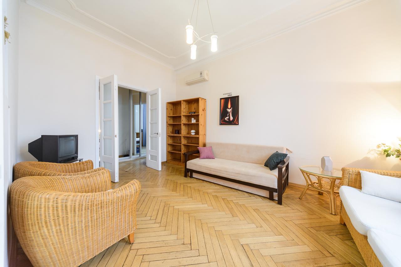 Apartments On Khreschatyk 27 كييف المظهر الخارجي الصورة