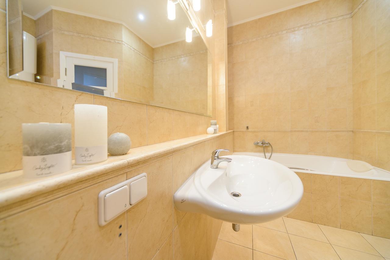 Apartments On Khreschatyk 27 كييف المظهر الخارجي الصورة