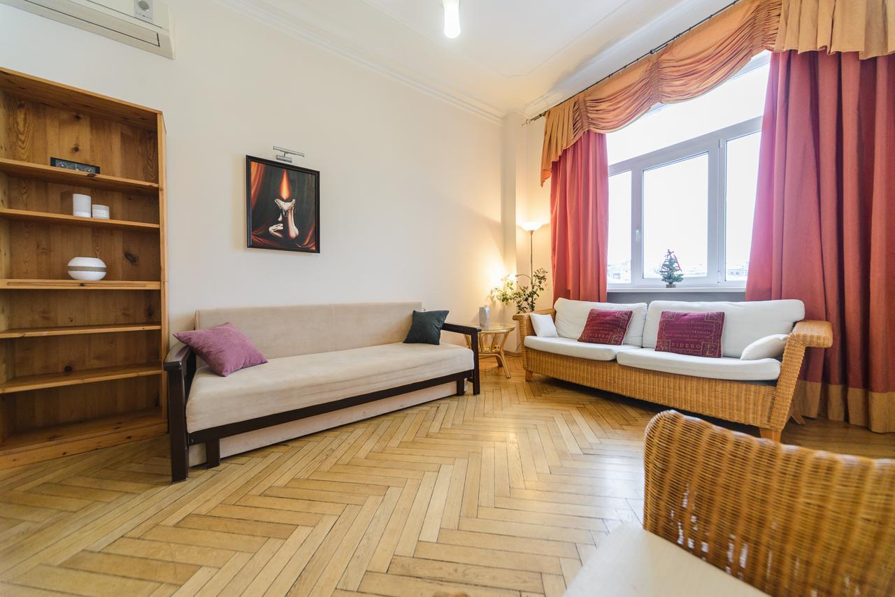 Apartments On Khreschatyk 27 كييف المظهر الخارجي الصورة